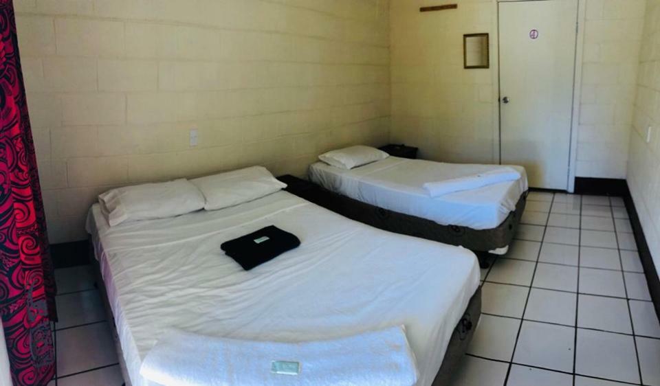 موليفانوا Transit Motel المظهر الخارجي الصورة
