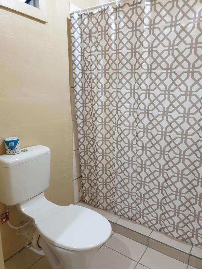موليفانوا Transit Motel المظهر الخارجي الصورة